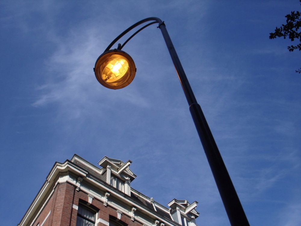 Omgekeerde Arbitrage geestelijke gezondheid LED verlichting in lantaarnpalen | GoudaFM