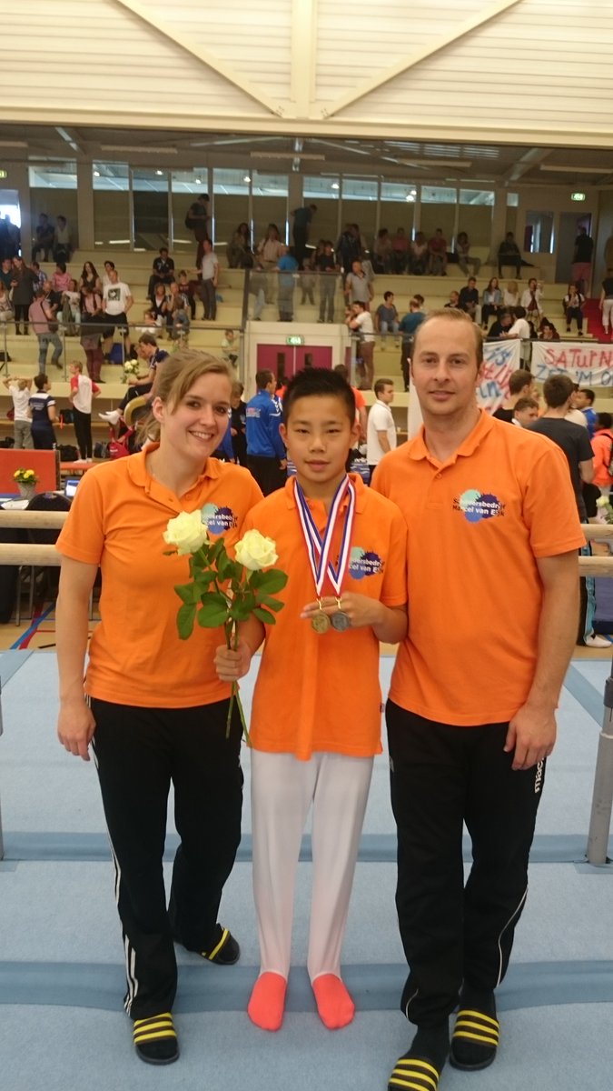 Tian v/d Waal behaalt twee medailles op het NK Turnen