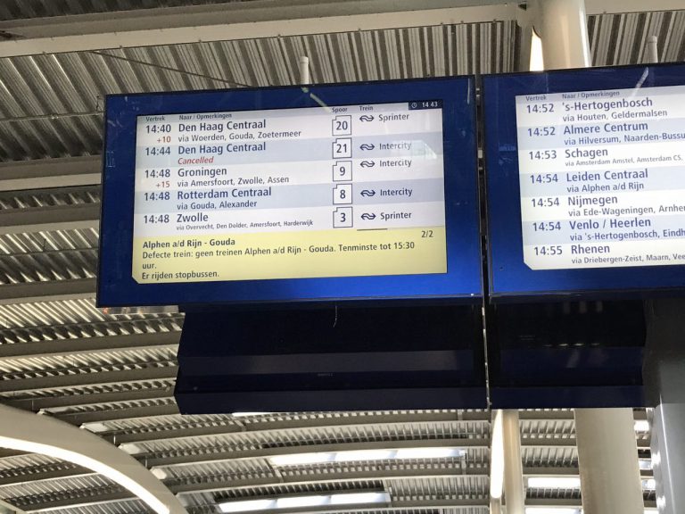 Vertraging op spoor tussen Alphen a/d Rijn en Gouda door defecte trein