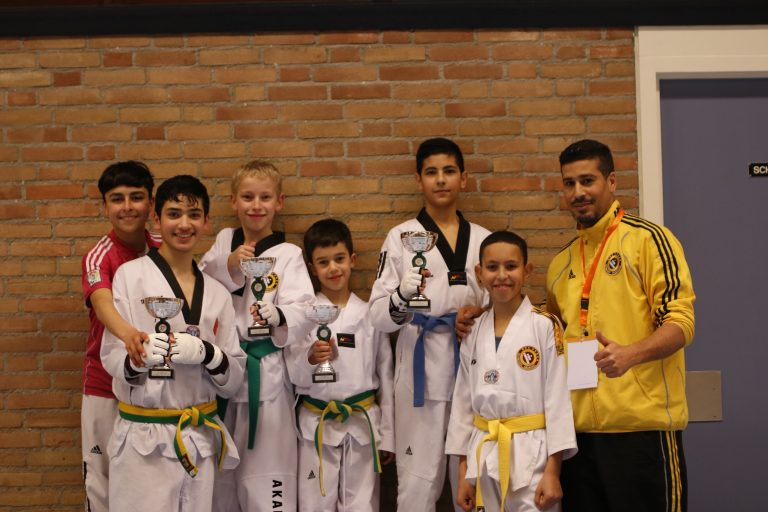 Vijf district titels voor Taekwondoka’s Akabbouz