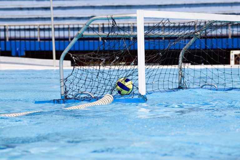 Za. 30-6: Waterpolo clinic C-jeugd van Widex GZC Donk in Hazerswoude-Dorp