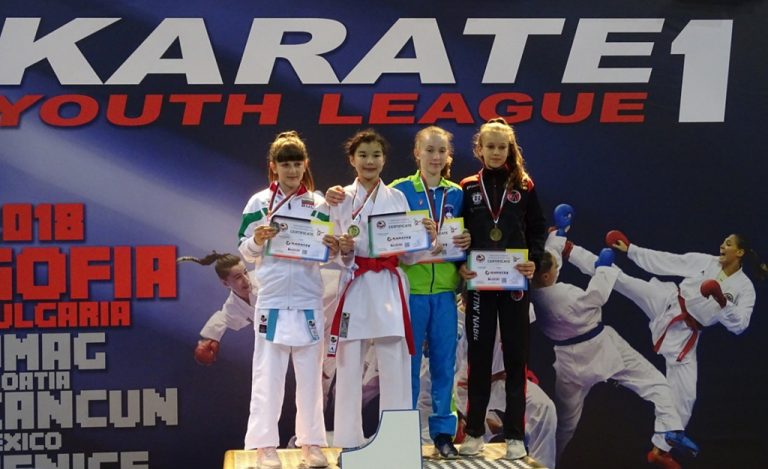 Historische medaille voor karateka Robin van Wezel