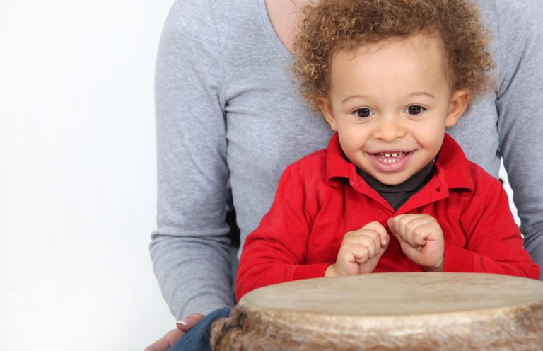 Woe. 23-5: Muziek op schoot voor de kleintjes