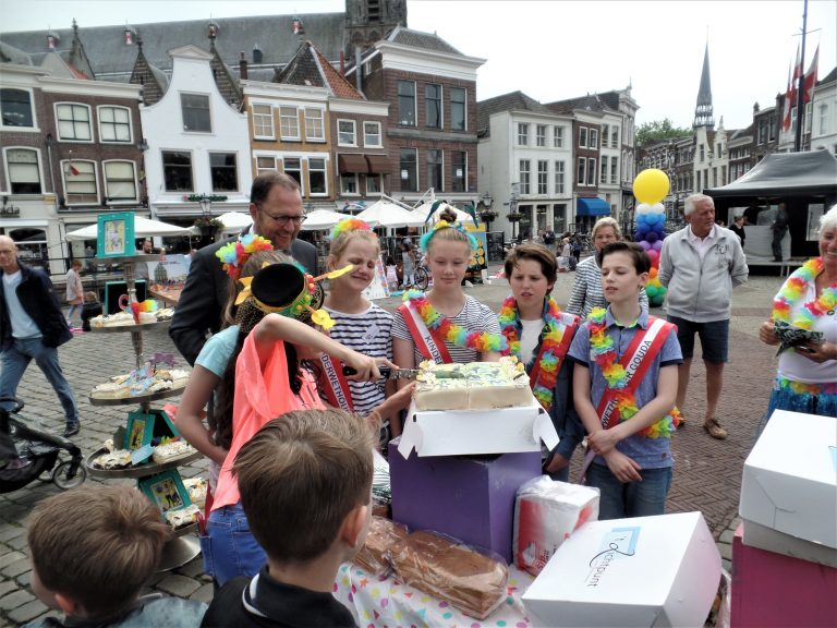 Super Cool Kidsfeest op de Markt in beeld