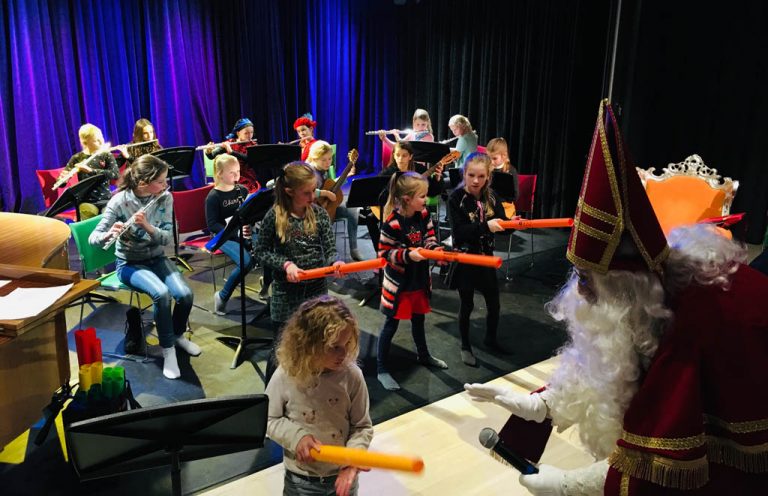 Sinterklaas op bezoek bij Stichting Vonk