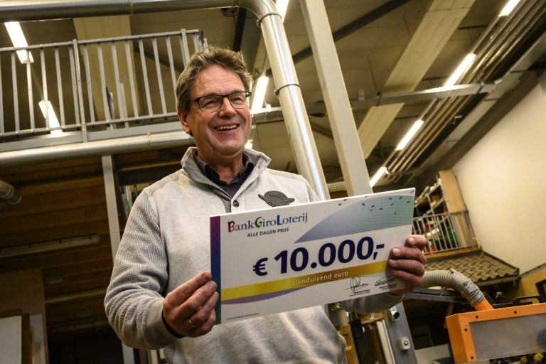Dick uit Gouda wint 10.000 euro in BankGiro Loterij