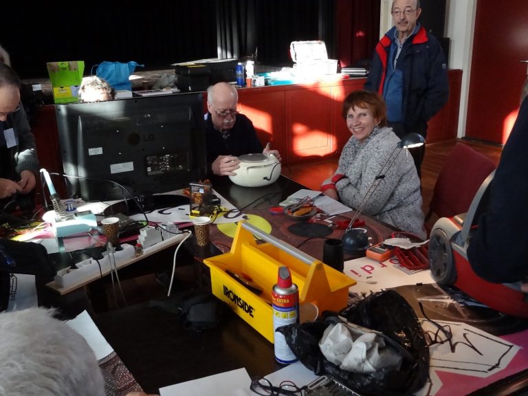 Do. 04-04: Repair Café Haastrecht in Theater Concordia