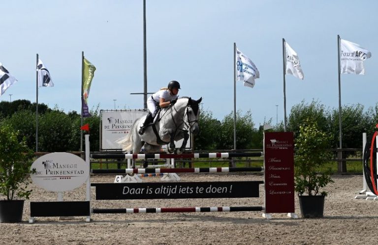 Prachtige springsport tijdens regiokampioenschap in Delft
