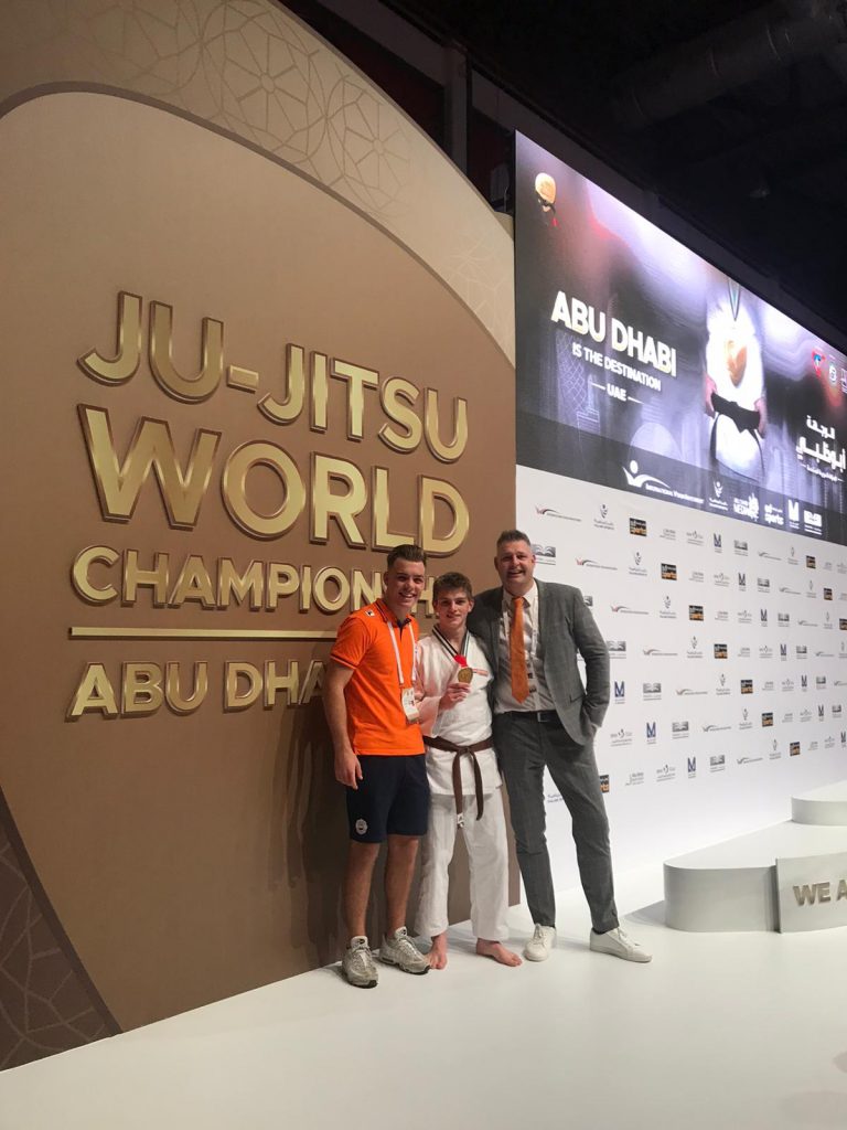 Liam Rietbroek (17) wereldkampioen Ju Jitsu