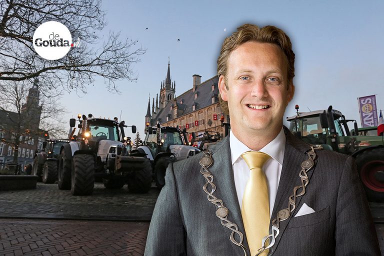 Burgemeester overvallen door boerenprotesten marktplein