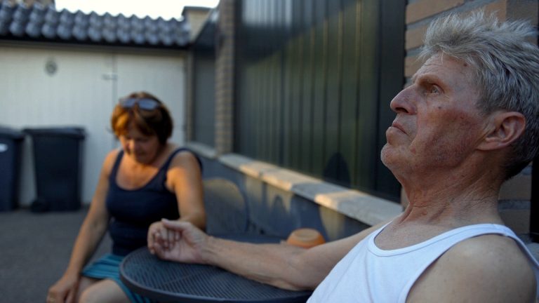 Documentaire ‘Wei’ toont het verborgen leed van mensen met dementie en mantelzorgers