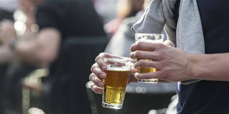 41 procent van de volwassenen drinkt niet of hooguit 1 glas alcohol per dag