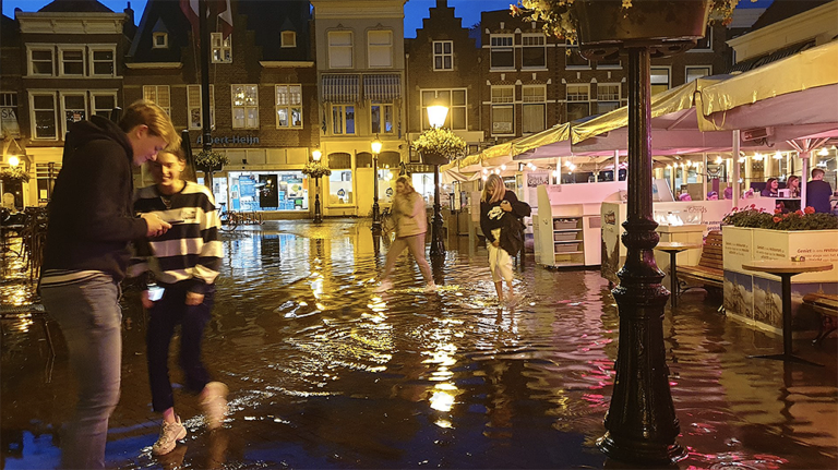 Wateroverlast in Gouda en Zevenhuizen vanwege hevige regenval