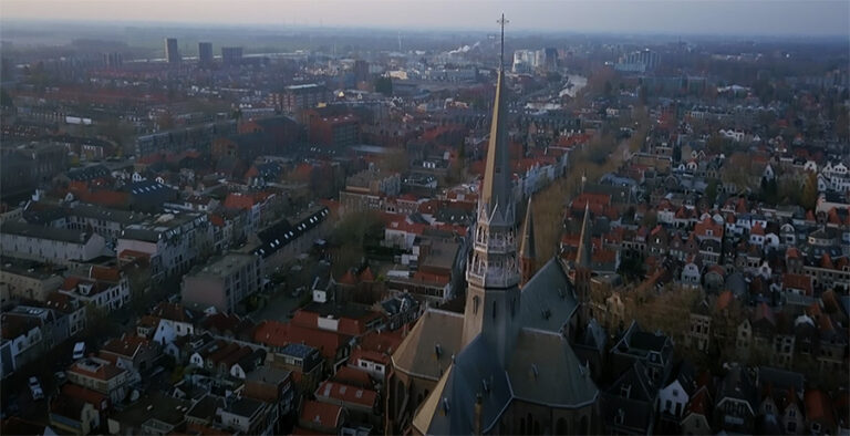 ► Video: Drone over historische binnenstad van Gouda