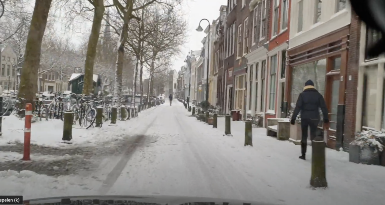 ► Video: rijden in een wit gekleurde kaasstad