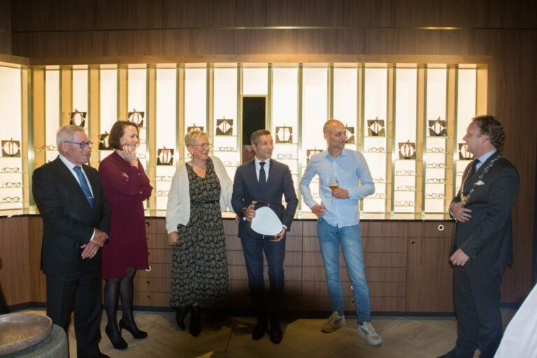 Kempkes Optiek wint designprijs en opent expositie