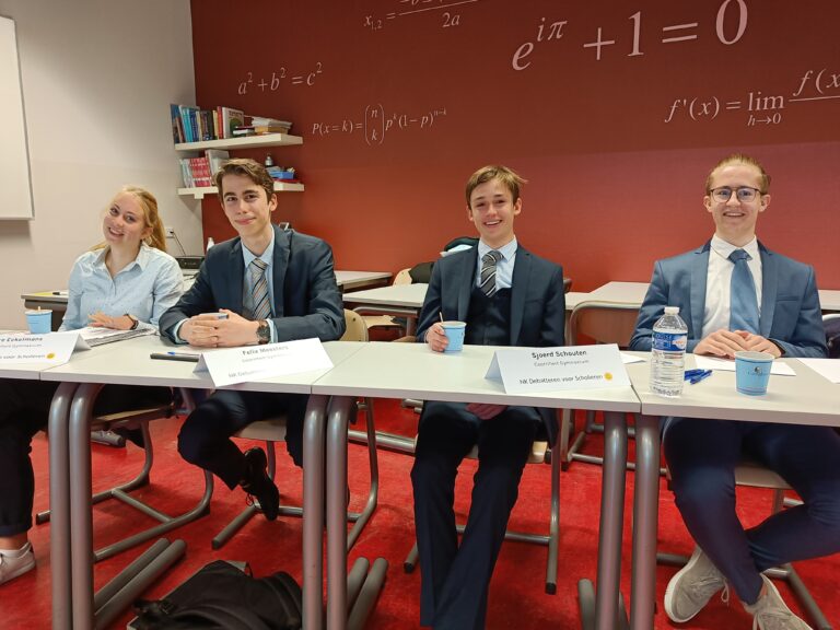 Coornhert Gymnasium weer naar finaledag NK Debatteren