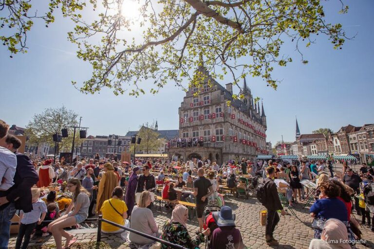 Meer dan alleen een PaasOntbijt op de Markt